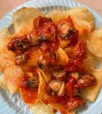 Papas con zamburiñas en salsa vieira