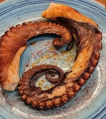 Ración de Pata pulpo a feira